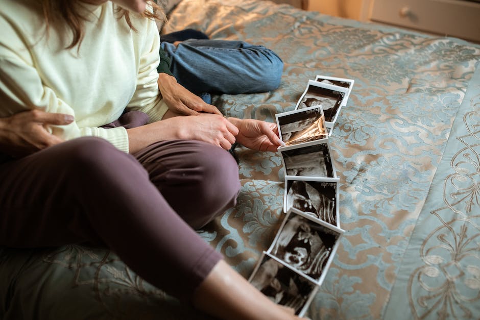  Eltern die Nachricht über Schwangerschaft mitteilen